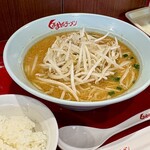 くるまやラーメン - 料理写真: