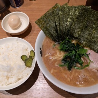 まだ洞くつ家_0