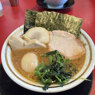 家系ラーメン 王道家直伝 との丸家_1