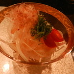 ふぐ 日本料理 大村屋 - 新玉葱のサラダ