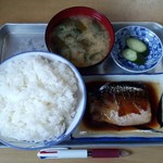 南口食堂 - 煮サバ定食540円＋ご飯大盛り100円