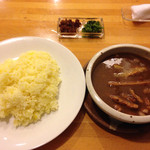 タージマハール - カレーは大掛け、ライスは大盛り