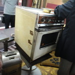 肉のまえかわ - レンジまでテーブル？