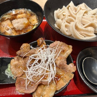 肉汁饂飩屋 とこ井_1