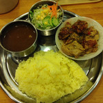 タージマハール - チキンハッサン、大掛け大盛り