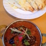 インディアンレストラン アールティ - アルーベイガン、チーズナン