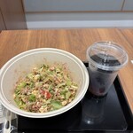 クリスプサラダワークス - 料理写真:
