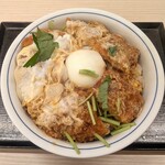かつや - 料理写真:特カツ丼（913円）
