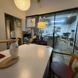 PARLORS_2
