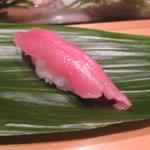 鮨 いし黒 - 中トロ　H27.4月再訪（ランチ）