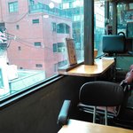 眺めのいい窓際席