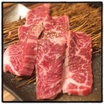 食彩和牛しげ吉 - 幻ハラミ。やっぱり和牛のハラミはジューシーで雑味が無くて美味い。