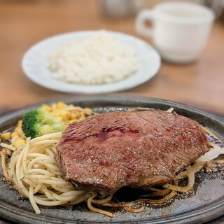 ヒーローズ ステーキハウス_1