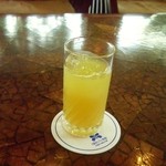 オクマ プライベートビーチ ＆ リゾート - ウエルカムパインジュース