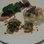 リストランテ八木 - 絶品の前菜(自家製スモーク、鰯のサオール等)