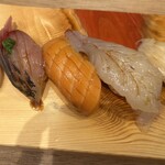 立喰い寿司 魚椿 - 