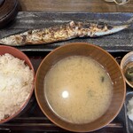 炭火焼干物定食 しんぱち食堂 - 料理写真: