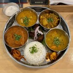 カフェ アチャ