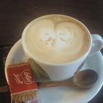 エッセンス - カフェラテ　￥６００　（２０１５．６．５）