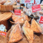 エブリイ - 料理写真:塩バターパン♥