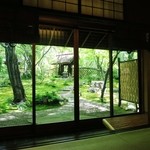 八勝館 - 日本庭園の眺めが良いです☆