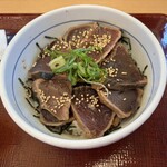 なか卯 - 料理写真:鹿児島産藁焼きカツオのタタキ