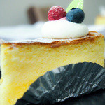 アニヴェルセール - 優しいお味のチーズケーキ(*´³`*)♡
