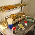 手打うどん たむら - 天ぷらや薬味