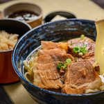 Hyakunen Koka Ufuya - 人気№１のアグー肉そばセットです。