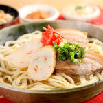 Hyakunen Koka Ufuya - 「お昼」は沖縄そばや、生姜焼き、トンカツなどをメインとなっております。