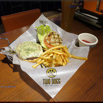 ツー ドッグス - 