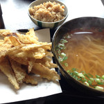 ゴボウ天うどん、「ベツバラ」です！