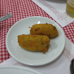 O SANTOS COMIDA PORTUGUESA - コロッケ