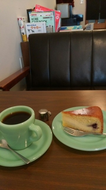 オレ史上最高の珈琲と絶品チーズケーキを極上のbgmとともに By イチロー16 ガロート珈琲 Garoto Coffee 昭和町 コーヒー専門店 食べログ オレ史上最高の珈琲と絶品チーズケーキを極上のbgmとともに By イチロー16 ガロート珈琲 Garoto Coffee 昭和町 コーヒー専門店 食べログ