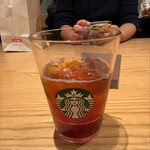 スターバックスコーヒー - ドリンク写真:■Short アイス ティー(ブラック)　¥451
　店内ｸﾞﾗｽ (+0円)