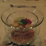 アクアヴィット - 北海道帆立とサンチョーク　オゼイユ、スモークの香るホエー