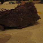 アクアヴィット - ビーフブリスケットのプレゼと根菜のピュレ　キャロット、ホースラディッシュ、ブリュッセルスプラウト