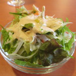 ラスミ プージャ - お定まりのサラダ