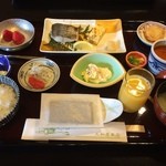 大和屋本店 - 朝食です!!
