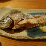 やまめ庵 - ヤマメ塩焼き。シンプルで王道だけどやはり美味い。