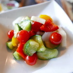 ろばたやき山ろく - 新作のピクルス（432円）♪