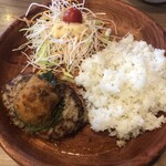 びっくりドンキー - 料理写真:おろシソディッシュバーガー(Sお肉150g) 1,120円