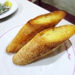 ロス・レイエス・マーゴス - ガーリックトースト