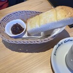 コメダ珈琲店 - 料理写真:食パン