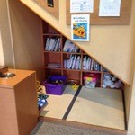 夢菓房たから - キッズスペース。スペース自体は狭いですが、おもちゃは盛り沢山