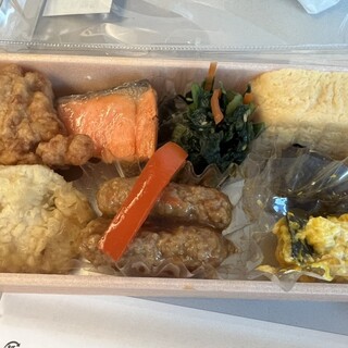象印銀白弁当_1