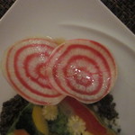 サラマンジェ ド ヨシノ - うずまきビーツという三浦の野菜らしい