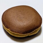 黒糖どら焼 喜田家 - 料理写真:六どら(あんバター) 291円