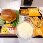 ゼッテリア - 料理写真:ダブル月見チーズバーガー ポテトMセット、シェーキ紅はるかSサイズ、ジャーマンポテトパイ 