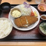 大戸屋 - 料理写真:バジルチーズのアジフライ
